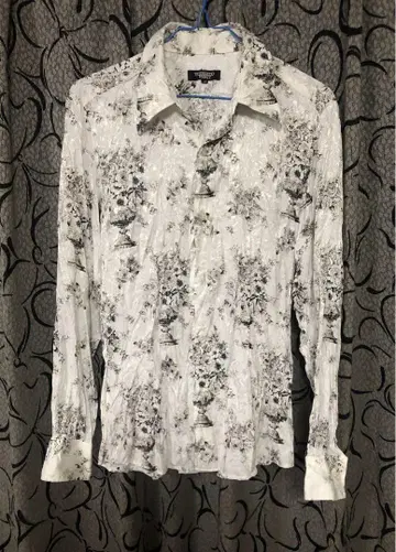 토네이도 마트 꽃무늬 드레스 셔츠 주름 가공