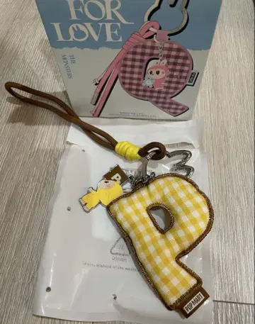 THE MONSTER PIN FOR LOVE 봉제 인형 펜던트 P