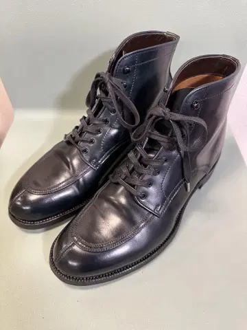 MAKERS U MOCCA BLUCHER 코도반 부츠