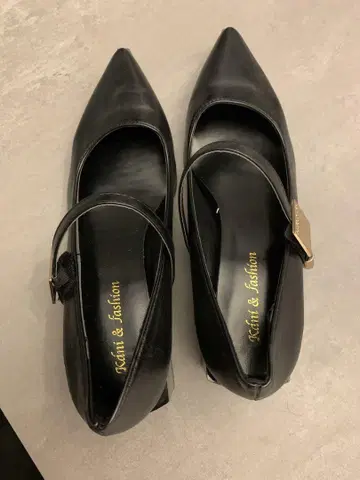미사용 새상품 24cm 블랙 스틸레토 펌프스