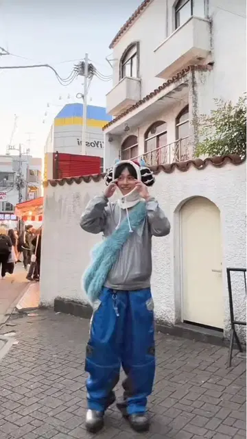아오바 착용 퍼 백