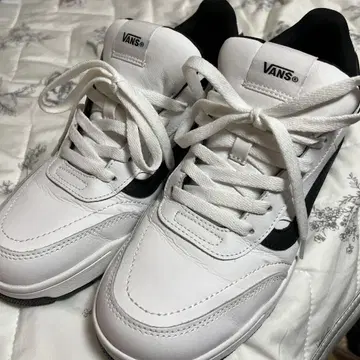 [ 9월 7일까지 판매 ] VANS 남성용 스니커즈 화이트