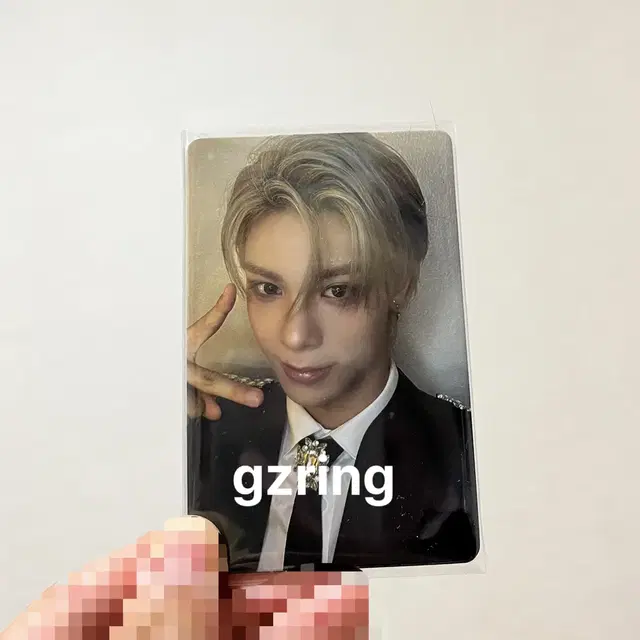 누에라 NouerA 서울 팬콘 입장특전 포카 응원봉
