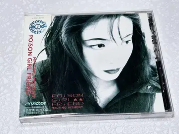 POiSON GiRLFRiEND / 멜티 모먼트