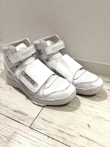 Reebok x MOUNTAIN RESERCH ALIEN STOMPER