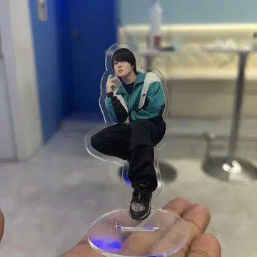 K-POP 아크릴 스탠드 파랑 블랙