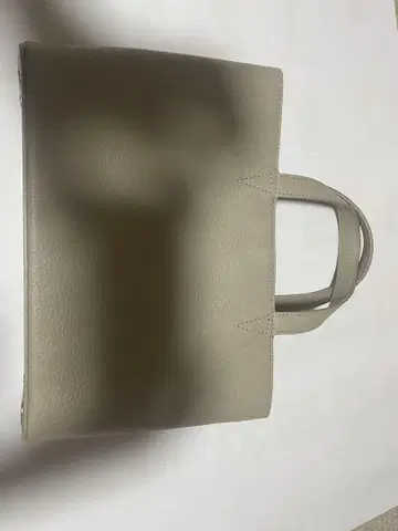베이지 가죽 토트백