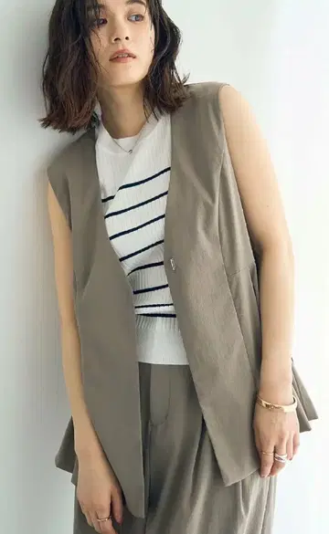 [ 새상품 ] YECCA VECCA 드라이 터치 페플럼 베스트 모카