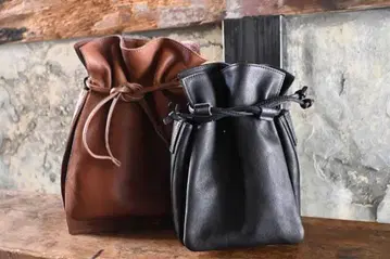 slow Fino -draw string shoulder