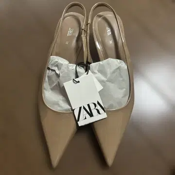ZARA 베이지 뮬