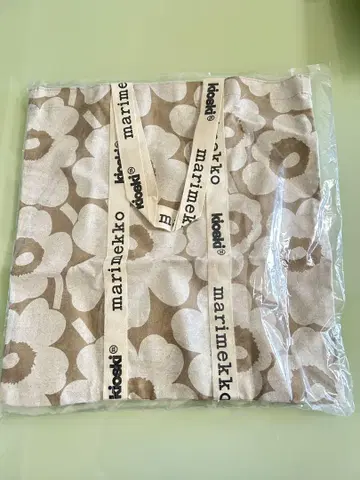 marimekko CARRIER MIDI 토트백