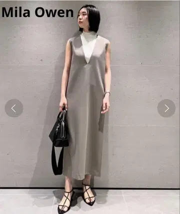 미라 오웬 V넥 슬리브리스 원피스