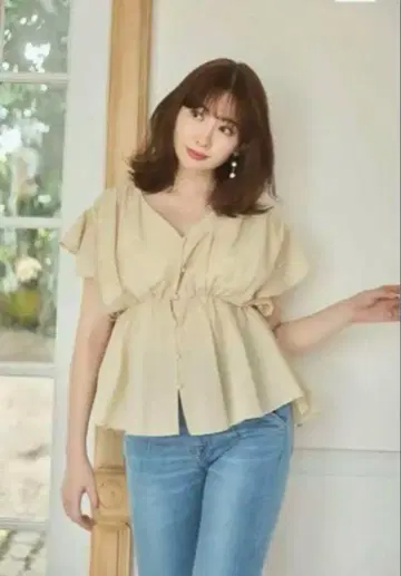 Airy 러플 소매 블라우스