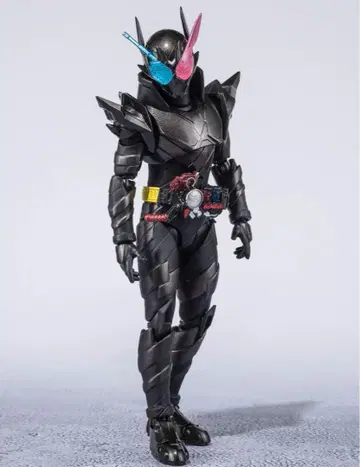 S.H.Figuarts 가면라이더 빌드 토끼 탱크 해저드 폼