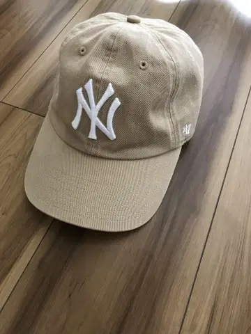 47 캡 NY 로고 베이지 야구 모자