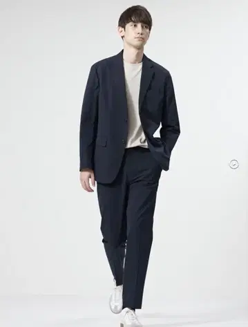 UNIQLO 유니클로 감동 자켓 감동 팬츠 셋업 네이비/S