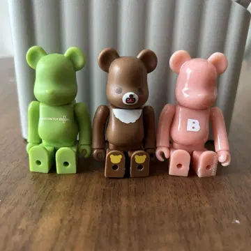 베어브릭 피규어 3개