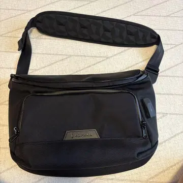 ALPAKA 숄더백 BRAVO SLINGMAX V2 10L