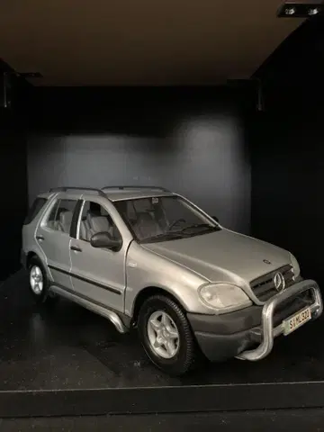 1/18 벤츠 ML320