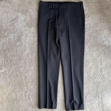 미사용 새상품 감동 팬츠 UNIQLO 79 x 73 다크 그레이