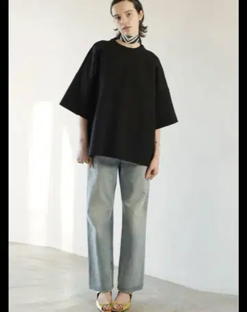 정품 CLANE 벌키 라인 하프 슬리브 탑