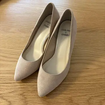 오데트 에 오딜 베이지 펌프스 24cm