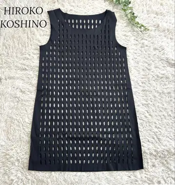 히로코코시노 홀컷 슬리브리스 펀칭 무릎 기장 튜닉 비침