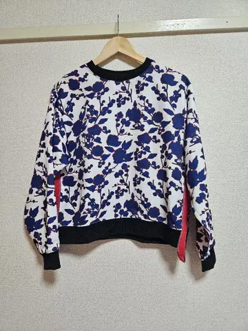 PINKO 맨투맨 상의