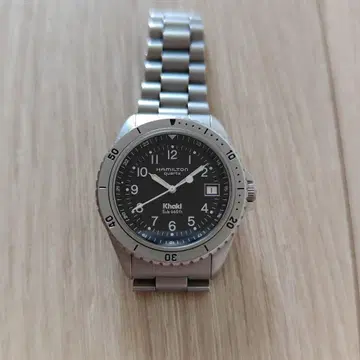 HAMILTON Khaki Sub 660ft 9745B