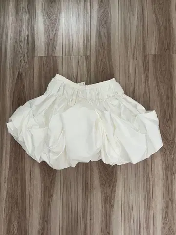 ZARA 벌룬 미니 스커트