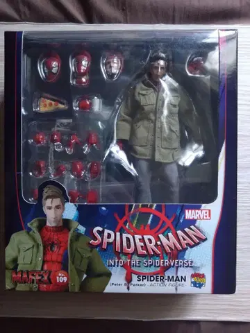 MAFEX 피더비 후드티