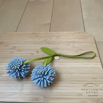 TOPKAPI TREASURE 플라워 참 페일 블루