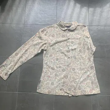 45RPM 긴팔 셔츠 꽃무늬 베이지 계열