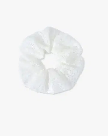 제인 스미스 러셀 레이스 스크런치