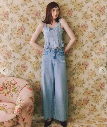 코코딜 트위스트 심 배기 데님 팬츠