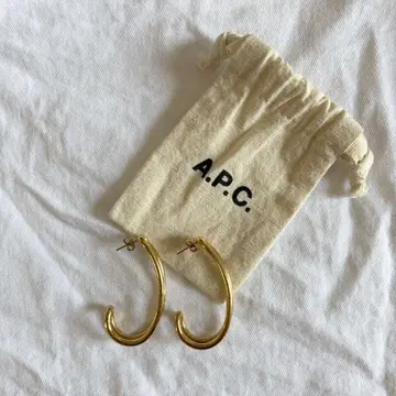A.P.C 귀걸이