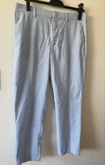 새상품급 H&M 라이트 블루 체크 무늬 남성용 슬랙스