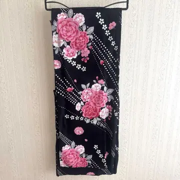 [ 새상품급 ] 유카타 단품 블랙 베이스 핑크 꽃무늬