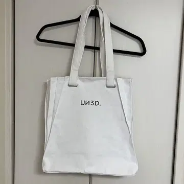 UN3D. 아인슈리도 오리가미 플리츠 토트백 캔버스 화이트