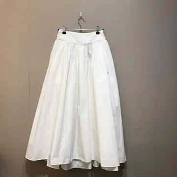 새상품 택 포함 maison de R 메조 드 알 코튼 스커트