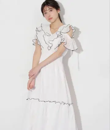 JILL by JILL STUART 시어 프릴 원피스