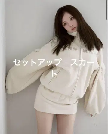 andmary Mary 로고 플리스 재킷 스커트