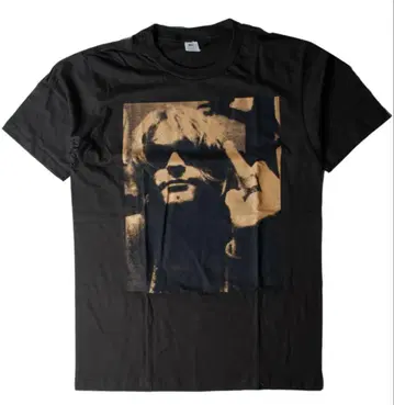 빈티지풍 락 T셔츠 Kurt Cobain 커트 코베인 중지