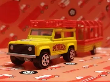 마조레트 Land Rover 90 Raid