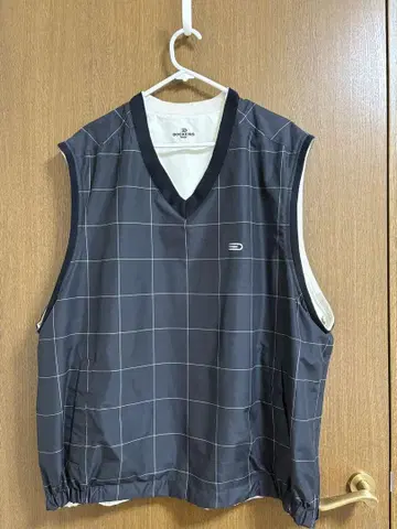 구제 의류 DOCKERS 다커스 골프 리버서블 베스트