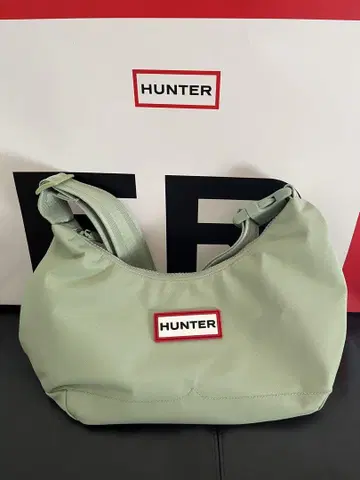 HUNTER 나일론 미디 호보 백