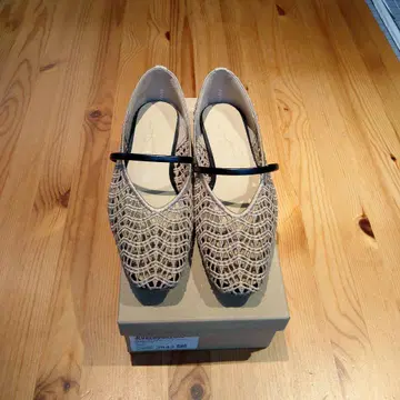 LE TALON 스퀘어 크로셰 스트랩 플랫 베이지 24.5cm