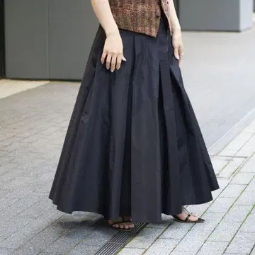 [ 새상품 ] IENA LA BOUCLE 폴리에스테르 타프타 볼륨 스커트
