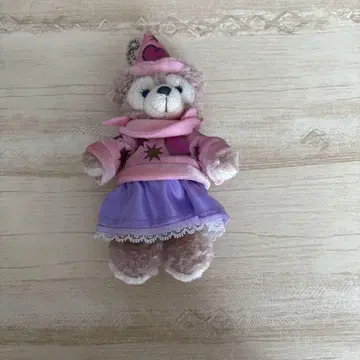 셰리 메이 봉제 인형 배치
