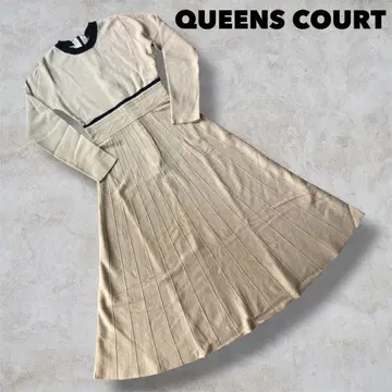 QUEENS COURT 니트 원피스 긴팔 베이지